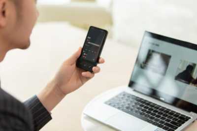 一機雙屏效率倍增,訊飛雙屏翻譯機引領翻譯市場新格局